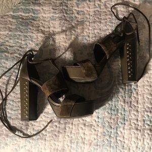 Gianni Bini Suede platforms